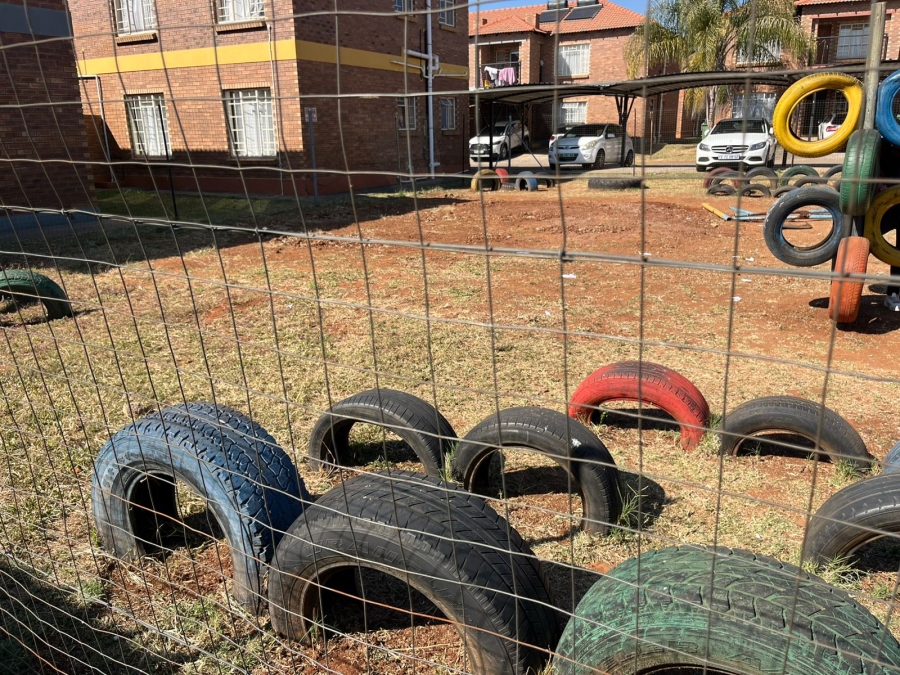 2 Bedroom Property for Sale in Waterval East North West